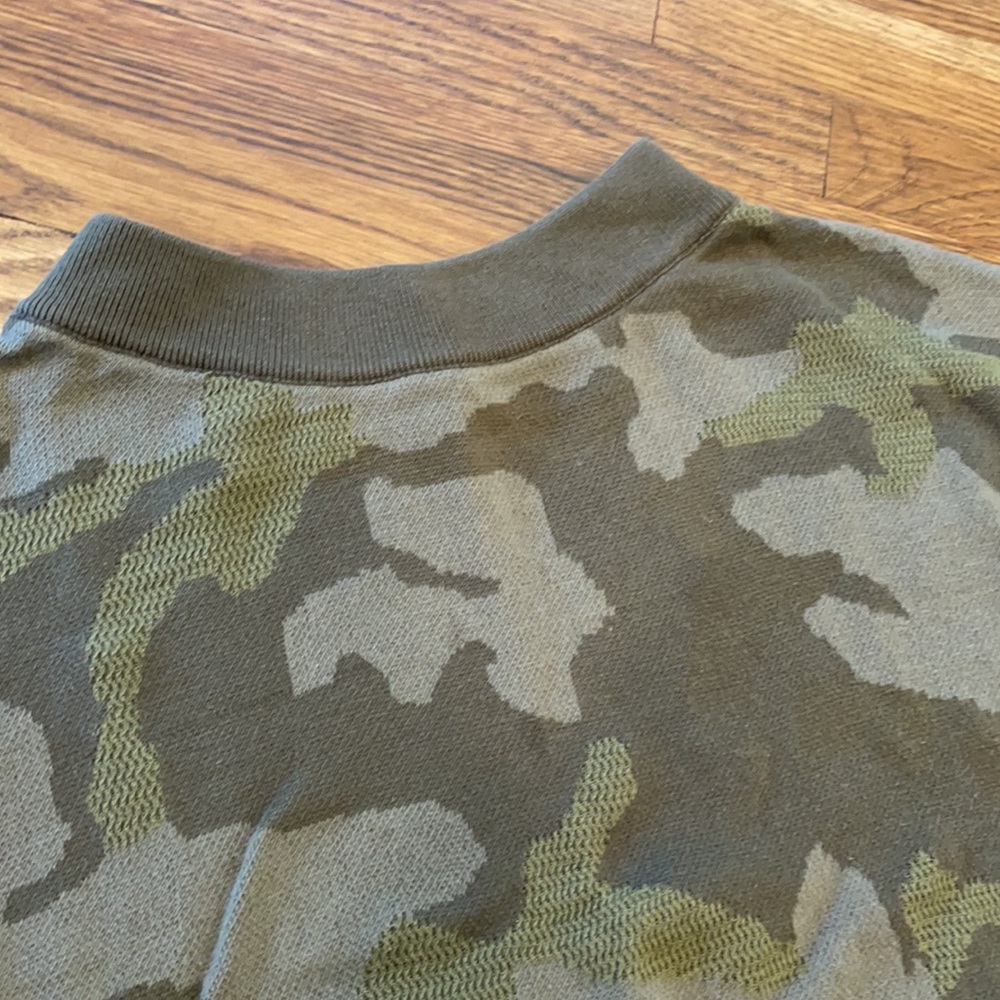 Camo Sweater - Picture 4 of 4